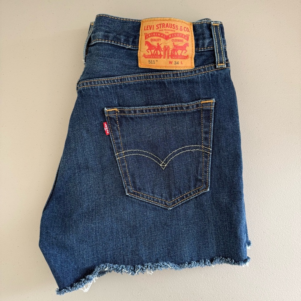 Levi's Women’s 511 Blue Denim Shorts Size 34